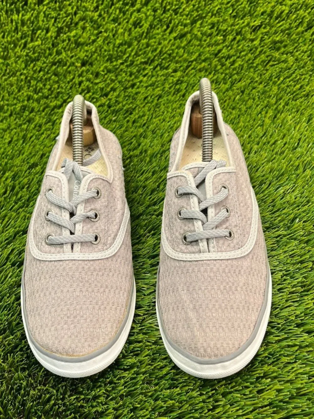 Columbia Vulc N Vent Womens Size 9.5‎ Gray White Casual Walking Shoes Flats